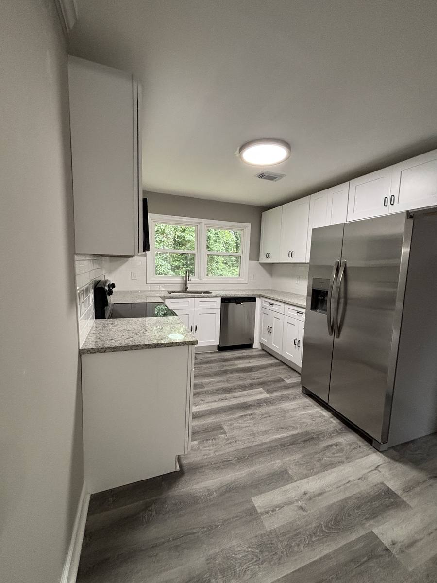 Remodelación de cocina terminada por un profesional de CimientoApp